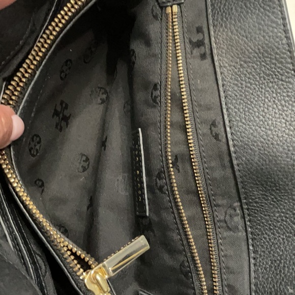 Authentic TORY BURCH// Marion Small Shoulder Bag - Picture 10 of 12